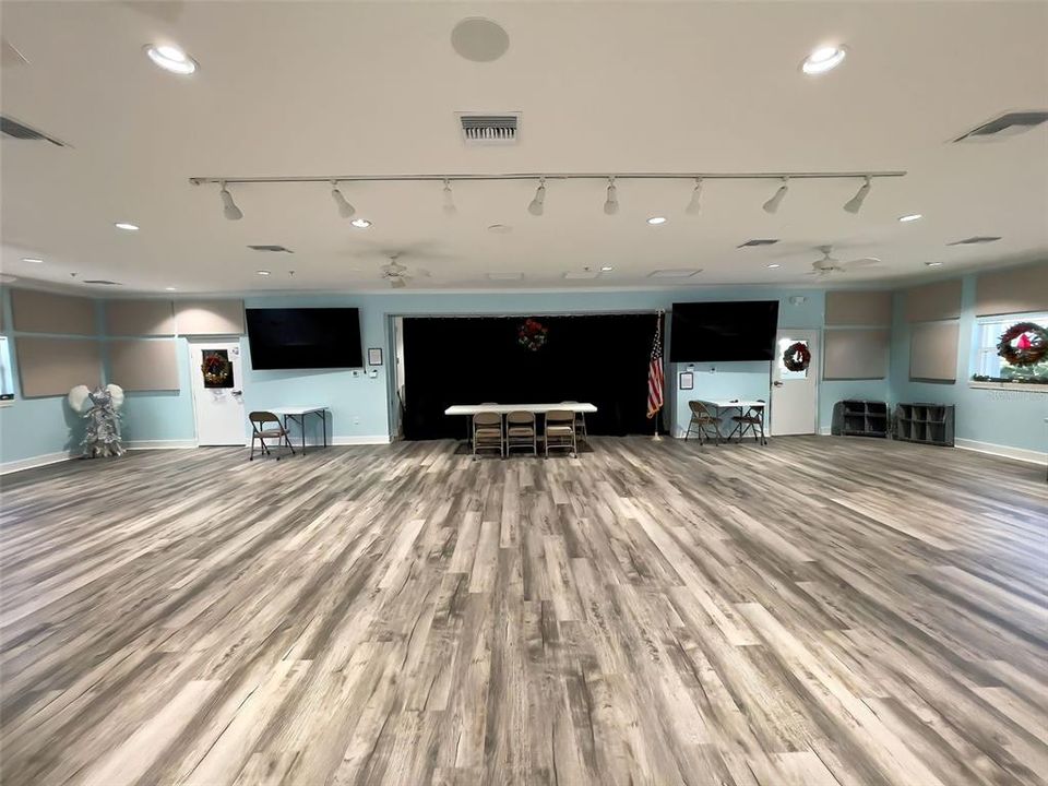 For Sale: $190,000 (3 beds, 2 baths, 1248 Square Feet)