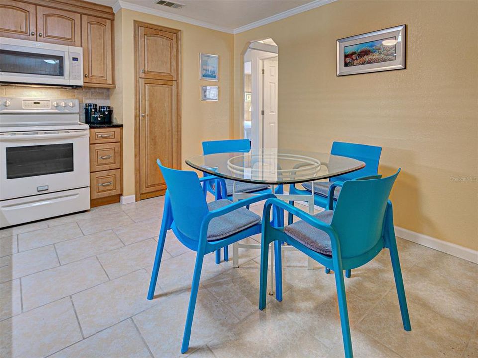 For Sale: $190,000 (3 beds, 2 baths, 1248 Square Feet)