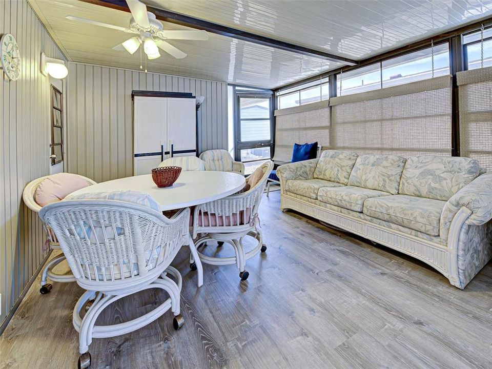 For Sale: $190,000 (3 beds, 2 baths, 1248 Square Feet)