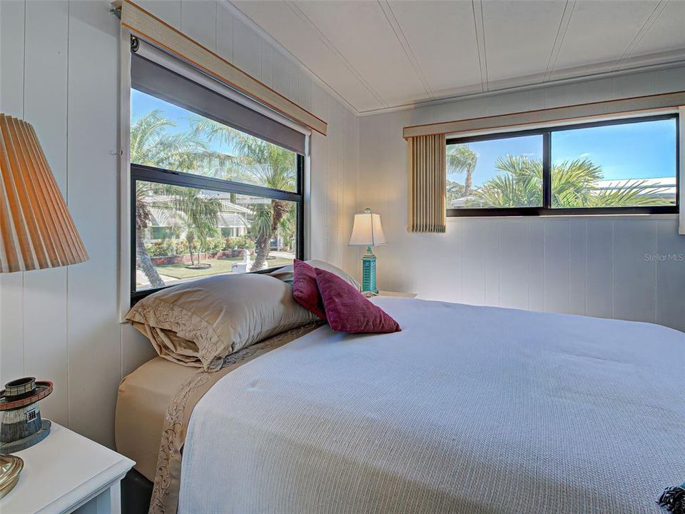 For Sale: $190,000 (3 beds, 2 baths, 1248 Square Feet)