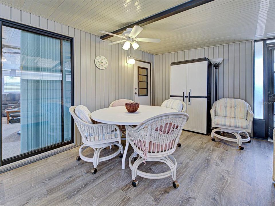 For Sale: $190,000 (3 beds, 2 baths, 1248 Square Feet)