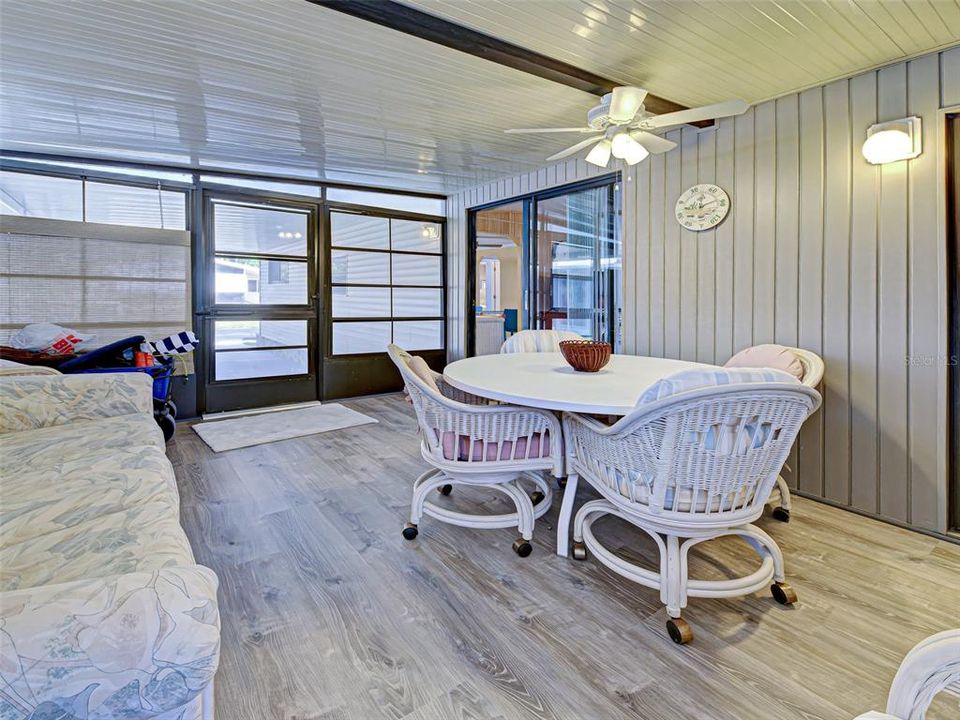 For Sale: $190,000 (3 beds, 2 baths, 1248 Square Feet)