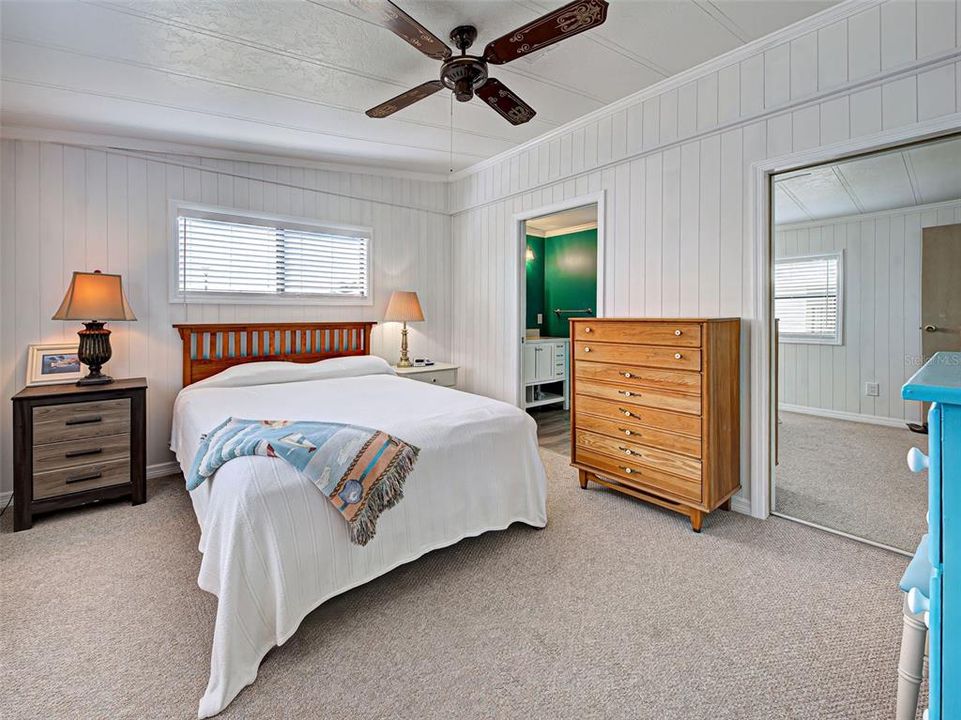 For Sale: $190,000 (3 beds, 2 baths, 1248 Square Feet)