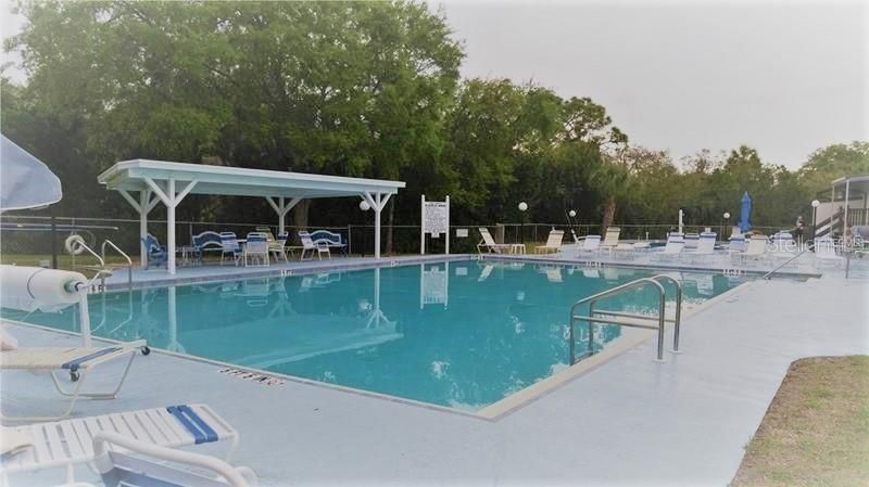 Active With Contract: $155,900 (1 beds, 2 baths, 734 Square Feet)