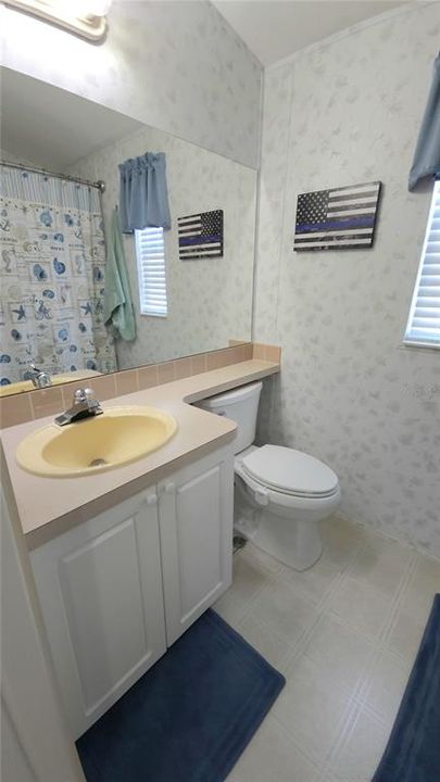 Active With Contract: $155,900 (1 beds, 2 baths, 734 Square Feet)