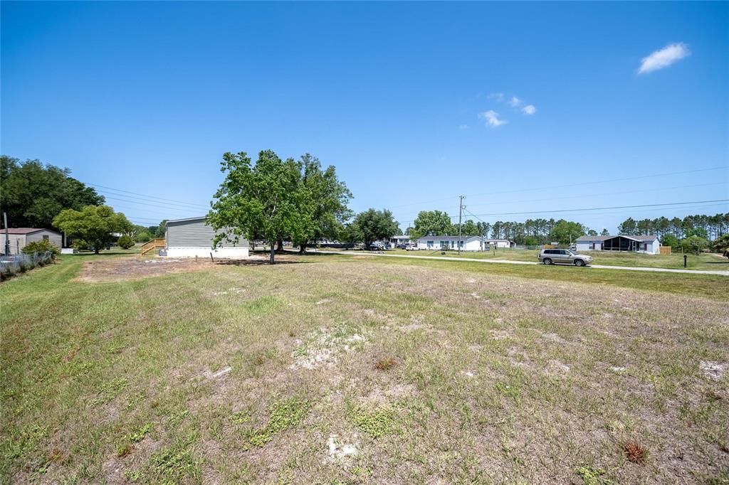 Active With Contract: $259,900 (3 beds, 2 baths, 1456 Square Feet)