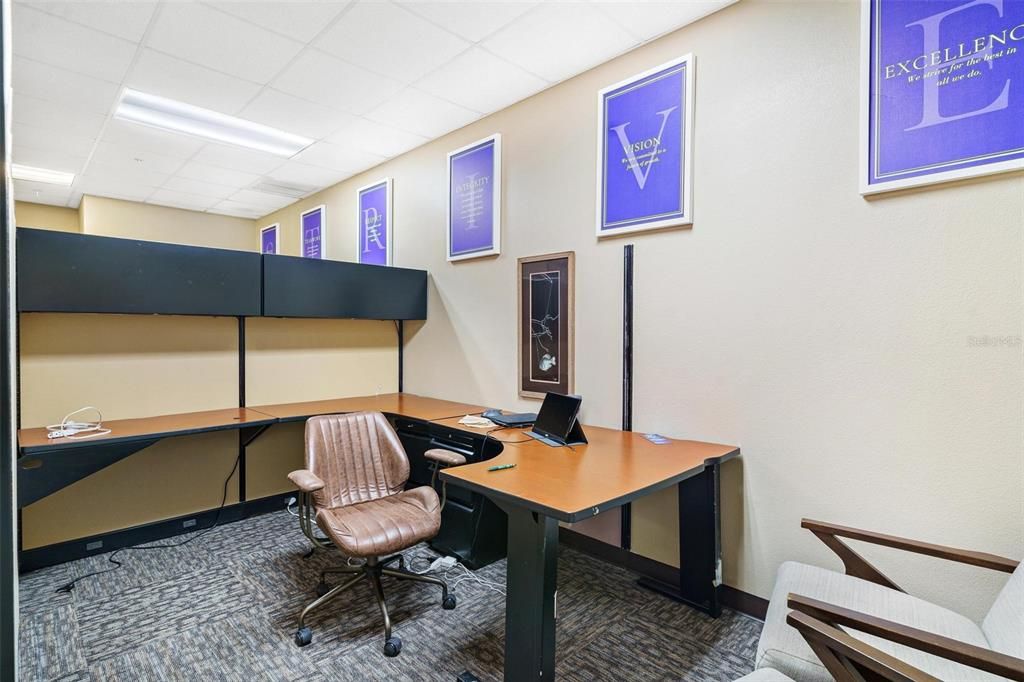 На продажу: $2,900,000 (0 спален, 0 ванн, 16194 Квадратных фут)