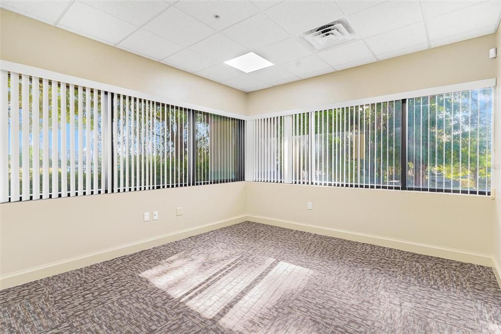 На продажу: $2,900,000 (0 спален, 0 ванн, 16194 Квадратных фут)