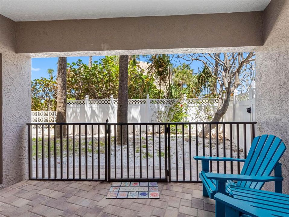 For Sale: $499,000 (2 beds, 2 baths, 1118 Square Feet)