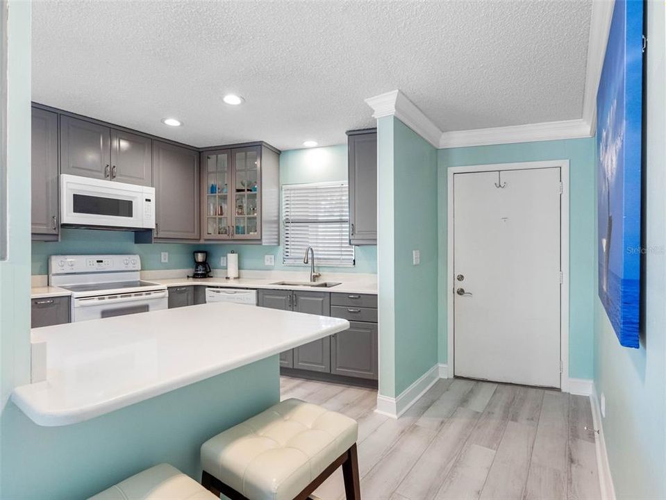 For Sale: $499,000 (2 beds, 2 baths, 1118 Square Feet)