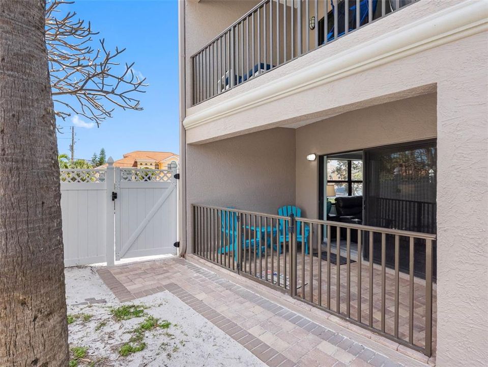 For Sale: $499,000 (2 beds, 2 baths, 1118 Square Feet)