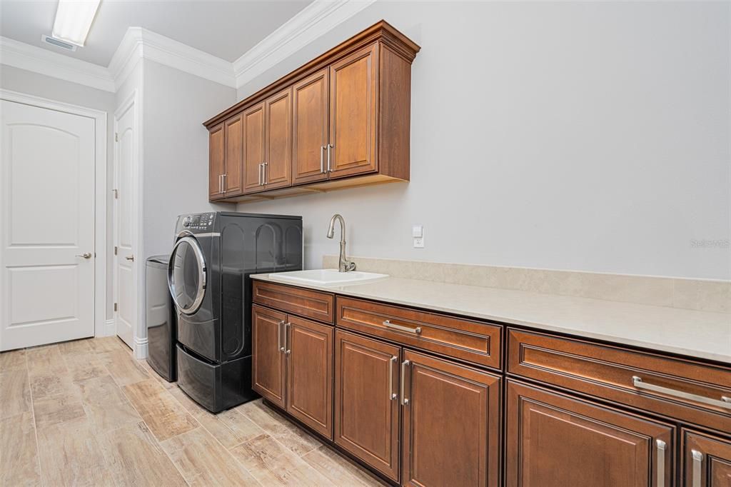 For Sale: $1,599,900 (4 beds, 3 baths, 3694 Square Feet)