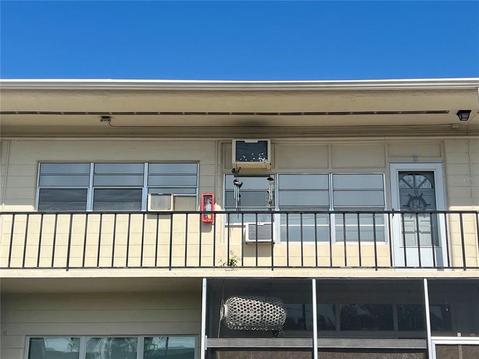 For Sale: $80,000 (1 beds, 1 baths, 562 Square Feet)