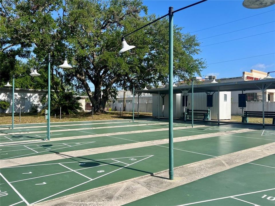 For Sale: $80,000 (1 beds, 1 baths, 562 Square Feet)