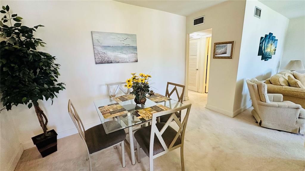 En Venta: $104,900 (2 camas, 1 baños, 816 Pies cuadrados)