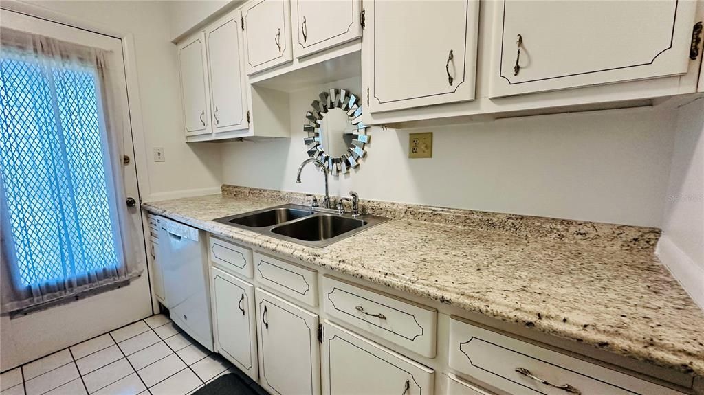 En Venta: $104,900 (2 camas, 1 baños, 816 Pies cuadrados)