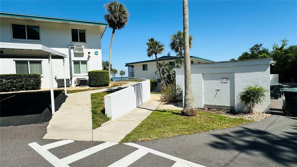 En Venta: $104,900 (2 camas, 1 baños, 816 Pies cuadrados)