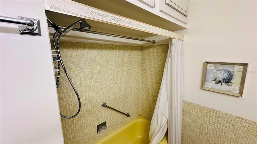 En Venta: $104,900 (2 camas, 1 baños, 816 Pies cuadrados)