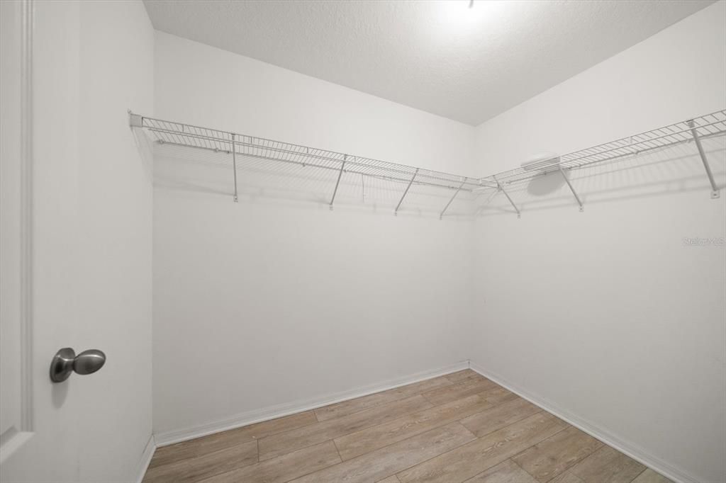 For Sale: $345,000 (3 beds, 2 baths, 2062 Square Feet)