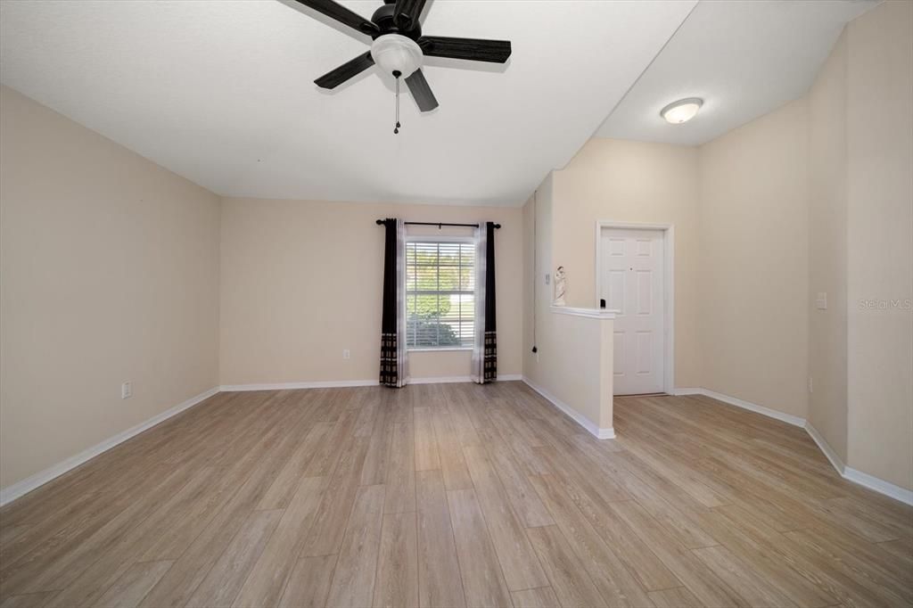 For Sale: $345,000 (3 beds, 2 baths, 2062 Square Feet)