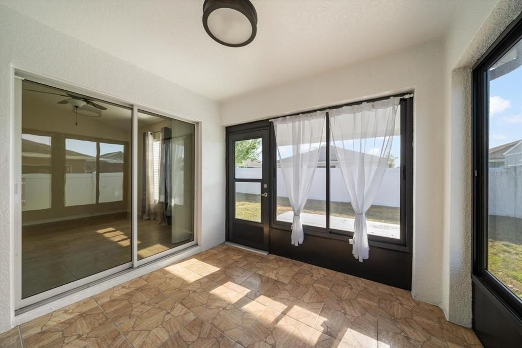 For Sale: $345,000 (3 beds, 2 baths, 2062 Square Feet)