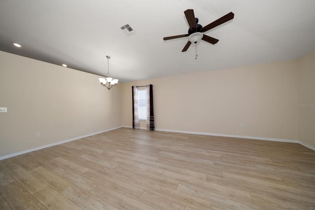 For Sale: $345,000 (3 beds, 2 baths, 2062 Square Feet)