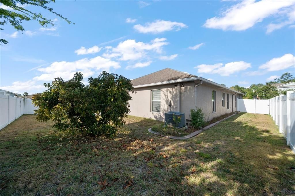 For Sale: $345,000 (3 beds, 2 baths, 2062 Square Feet)