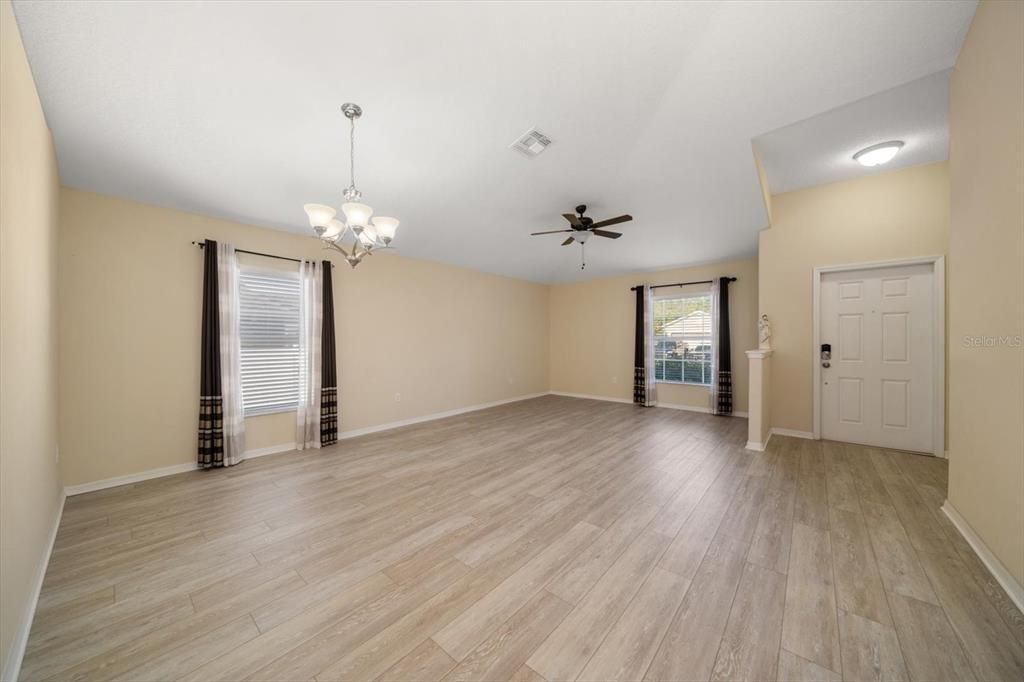 For Sale: $345,000 (3 beds, 2 baths, 2062 Square Feet)