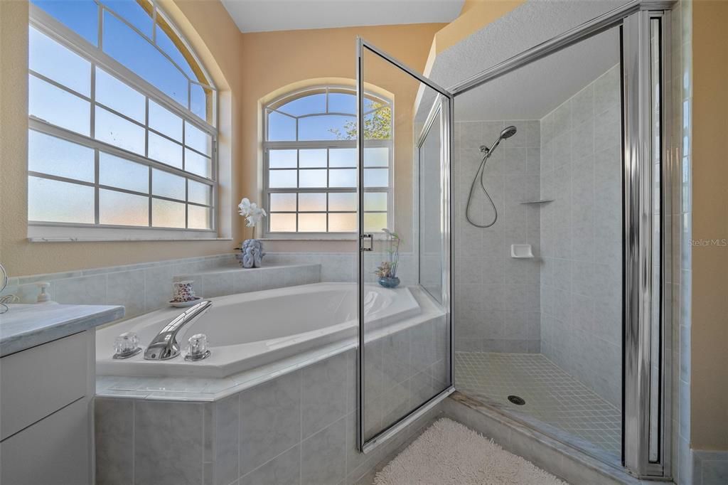 For Sale: $439,700 (3 beds, 2 baths, 1838 Square Feet)