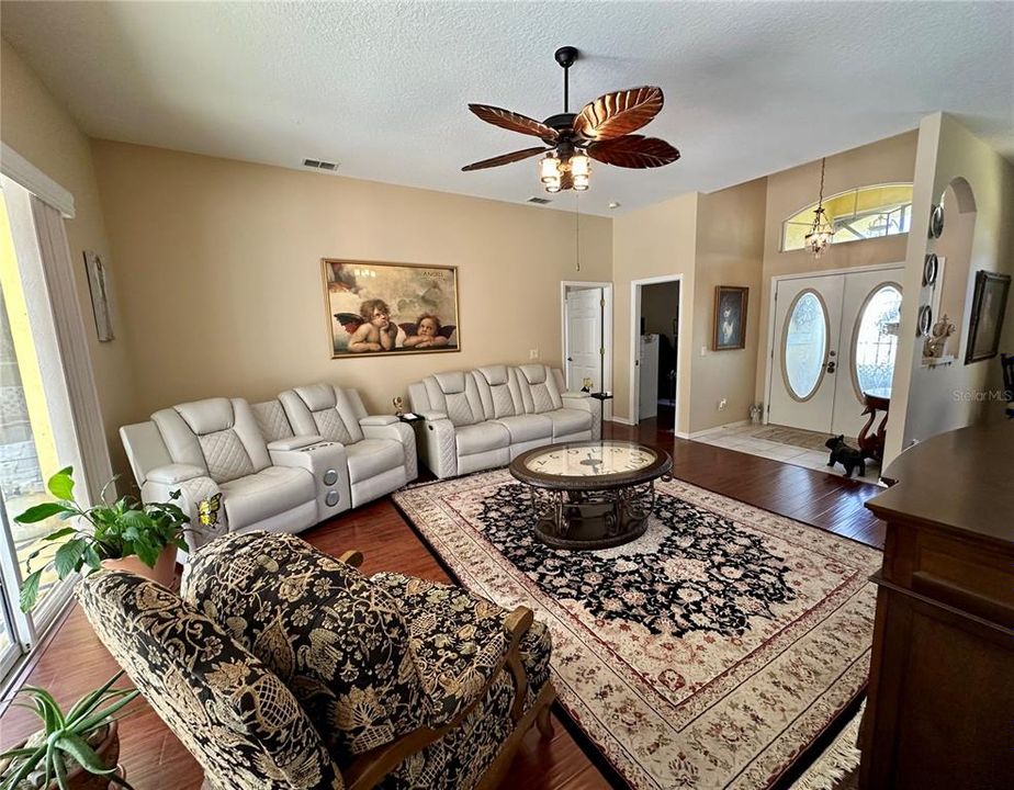 For Sale: $439,700 (3 beds, 2 baths, 1838 Square Feet)