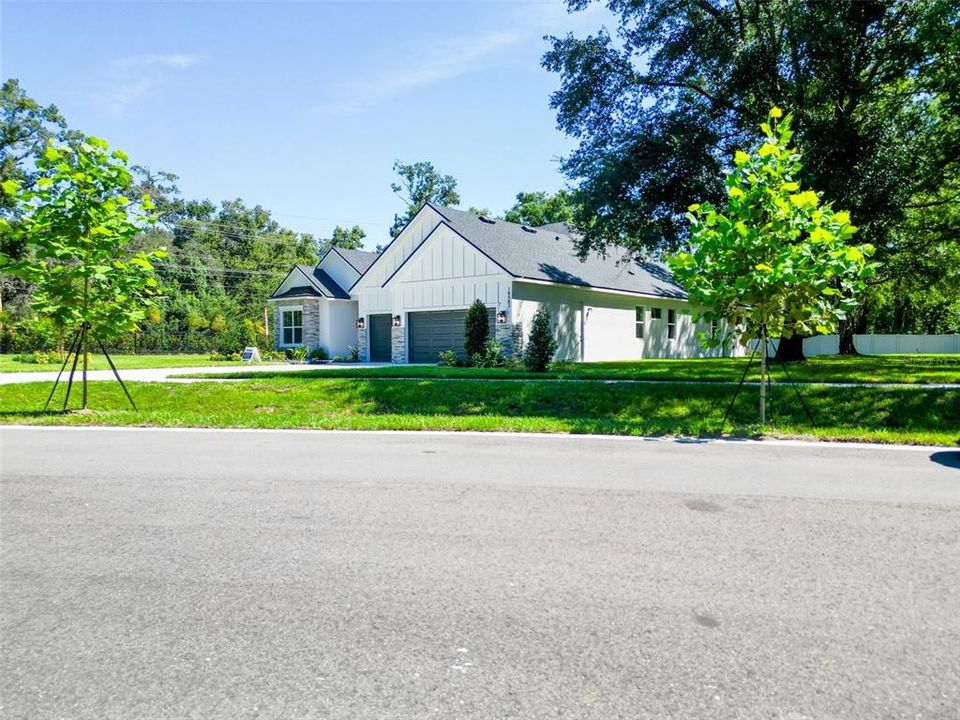 Под контрактом: $1,189,999 (4 спален, 3 ванн, 3124 Квадратных фут)