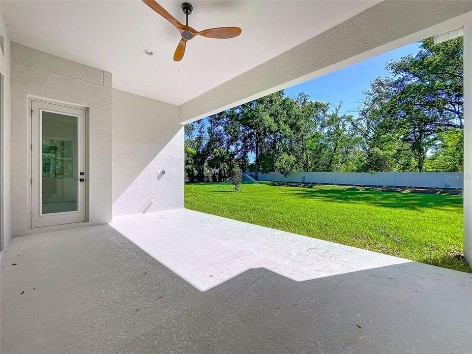 Под контрактом: $1,189,999 (4 спален, 3 ванн, 3124 Квадратных фут)