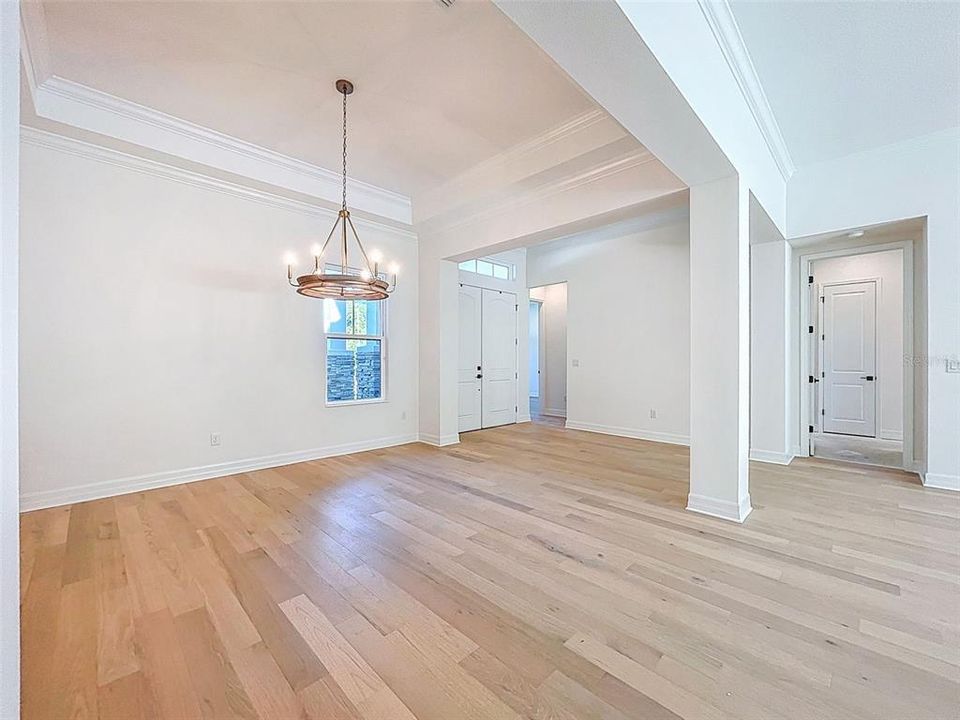 Под контрактом: $1,189,999 (4 спален, 3 ванн, 3124 Квадратных фут)