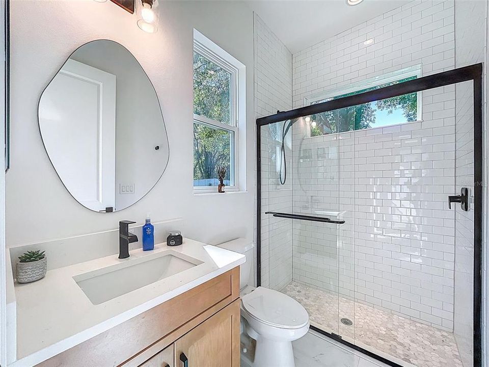 Под контрактом: $1,189,999 (4 спален, 3 ванн, 3124 Квадратных фут)