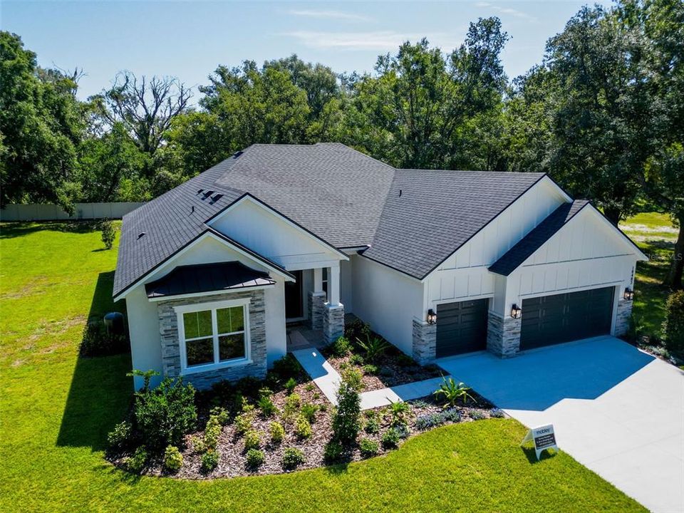 Под контрактом: $1,189,999 (4 спален, 3 ванн, 3124 Квадратных фут)