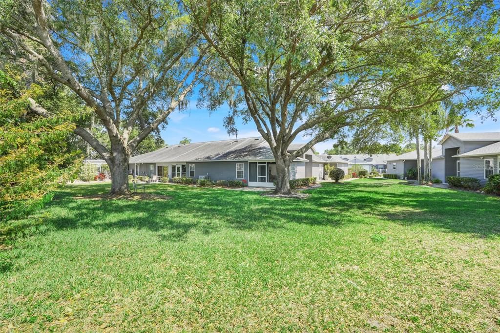 For Sale: $215,000 (2 beds, 2 baths, 1293 Square Feet)