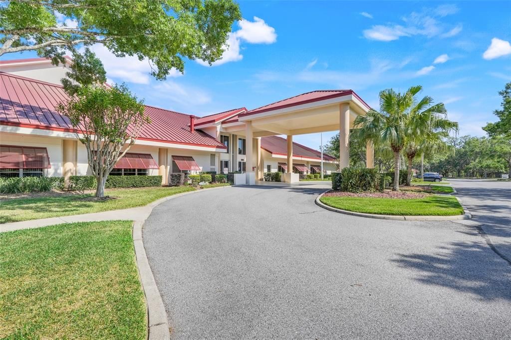 For Sale: $215,000 (2 beds, 2 baths, 1293 Square Feet)