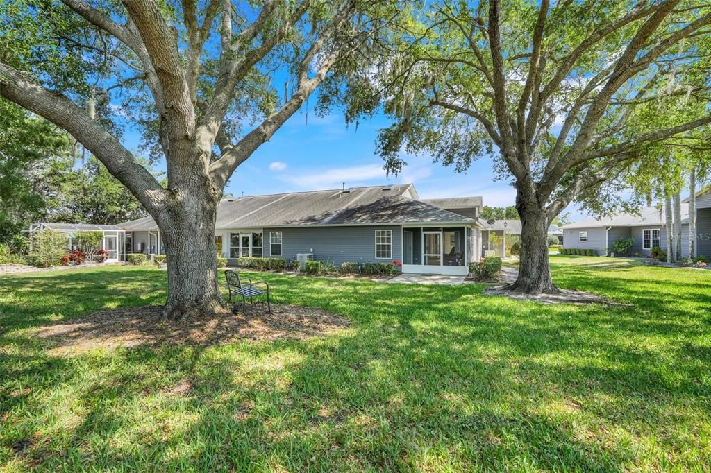 For Sale: $215,000 (2 beds, 2 baths, 1293 Square Feet)