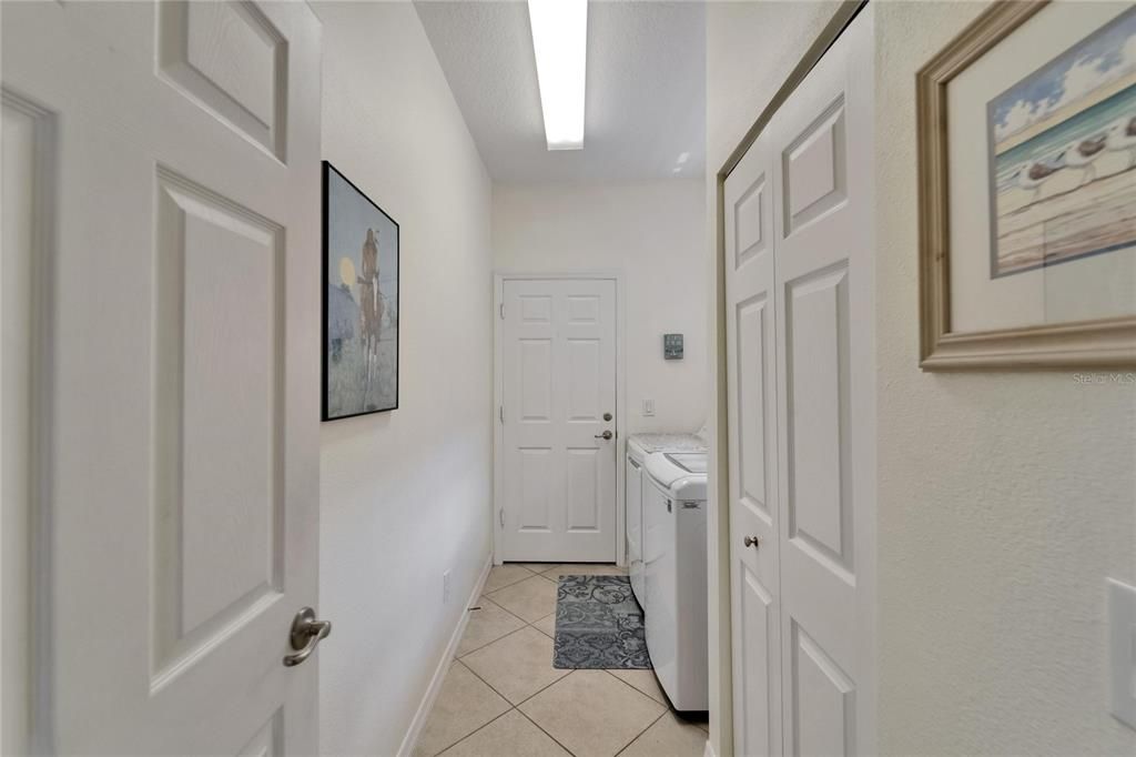 На продажу: $255,000 (2 спален, 2 ванн, 1291 Квадратных фут)