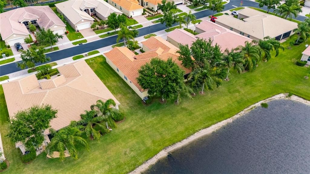 На продажу: $255,000 (2 спален, 2 ванн, 1291 Квадратных фут)