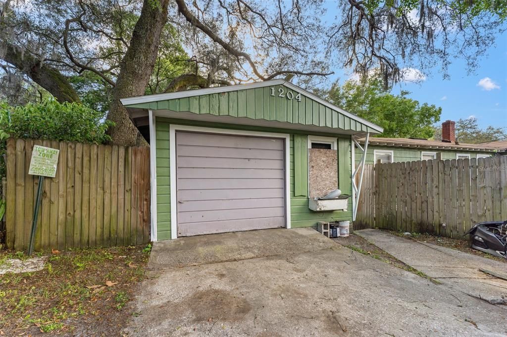 На продажу: $172,000 (4 спален, 2 ванн, 1399 Квадратных фут)