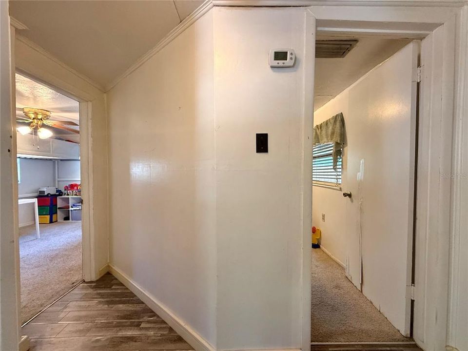 For Sale: $146,000 (3 beds, 1 baths, 1100 Square Feet)