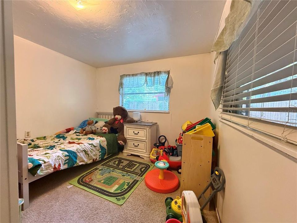 For Sale: $146,000 (3 beds, 1 baths, 1100 Square Feet)