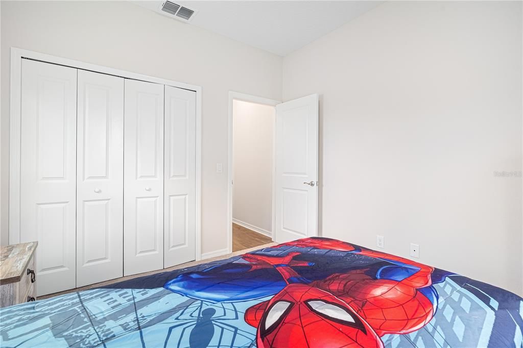 Под контрактом: $299,827 (3 спален, 2 ванн, 1803 Квадратных фут)