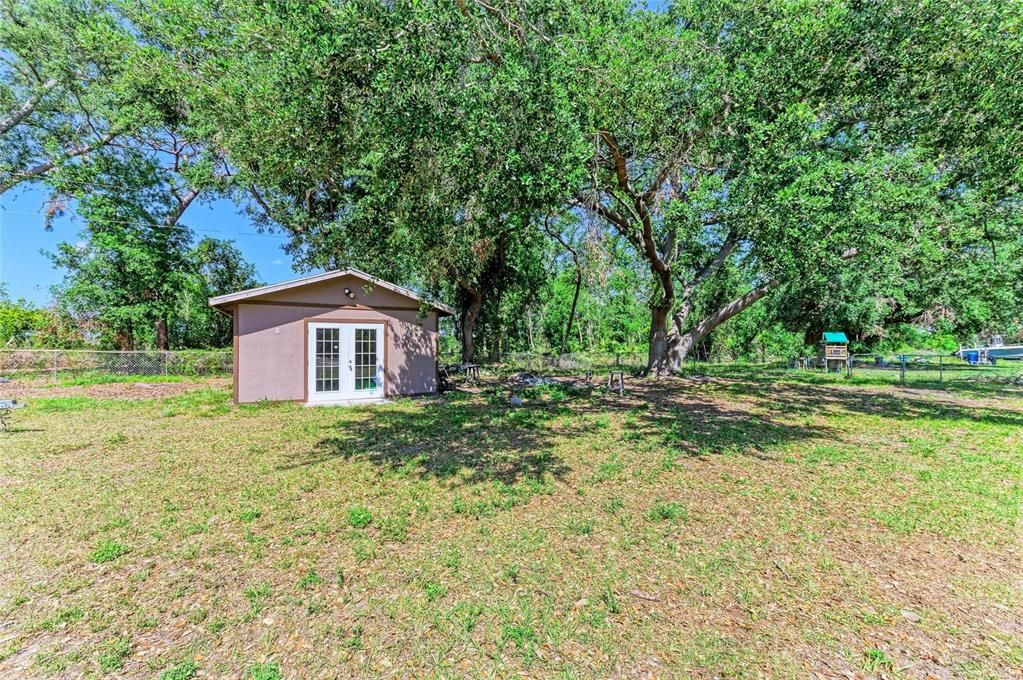 Под контрактом: $778,999 (3 спален, 2 ванн, 2785 Квадратных фут)