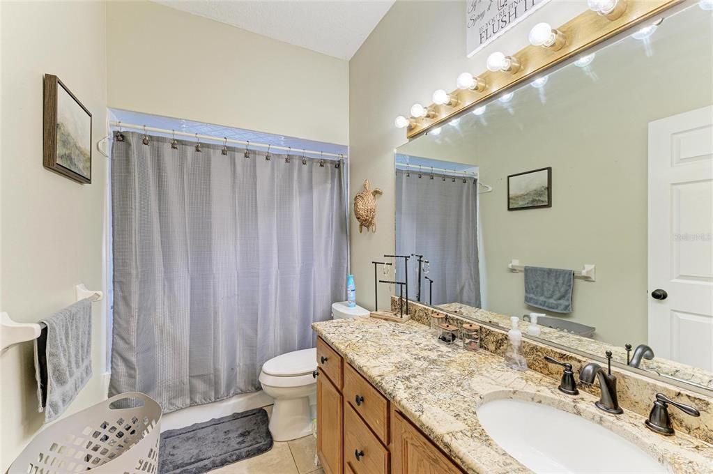 Под контрактом: $778,999 (3 спален, 2 ванн, 2785 Квадратных фут)