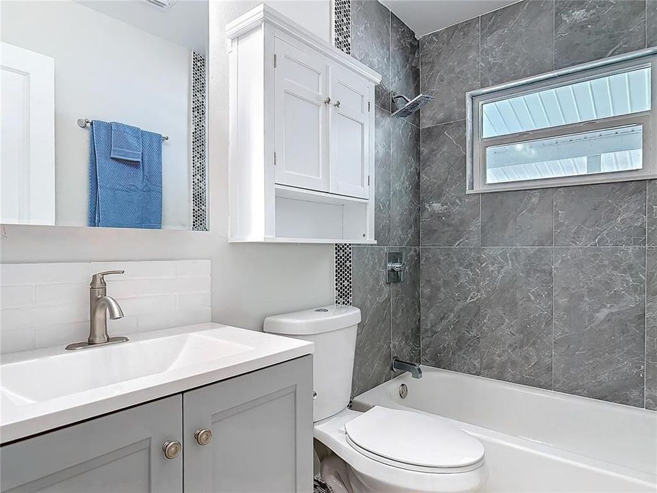 Active With Contract: $961,000 (4 beds, 2 baths, 2400 Square Feet)