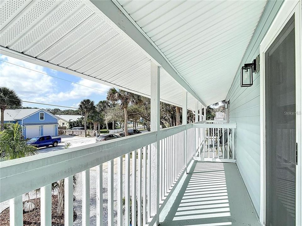 Active With Contract: $961,000 (4 beds, 2 baths, 2400 Square Feet)