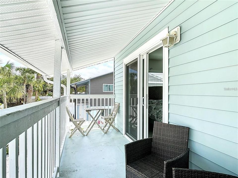 Active With Contract: $961,000 (4 beds, 2 baths, 2400 Square Feet)