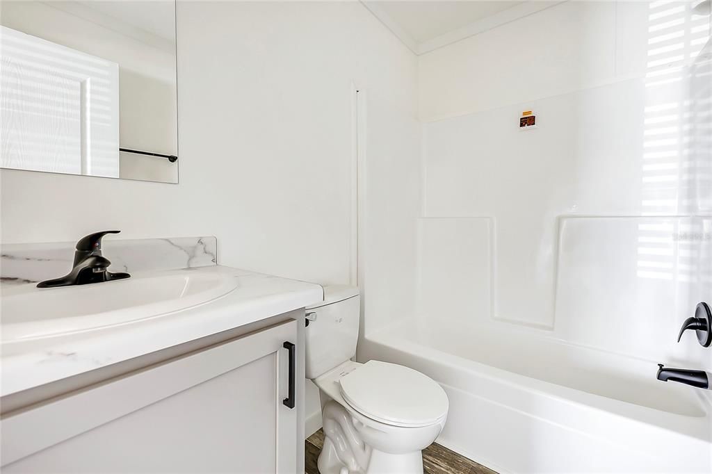 For Sale: $335,000 (3 beds, 2 baths, 1493 Square Feet)